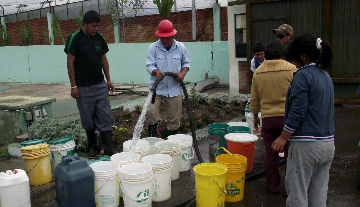 Menos del 10% del agua se destina al consumo humano directo en los hogares. (Foto: GEC)