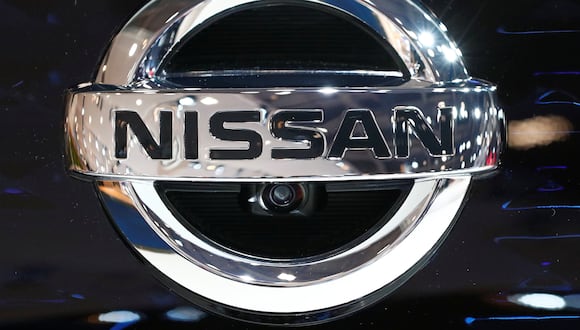 Un logotipo de Nissan se muestra en el Salón del Automóvil de Bruselas, Bélgica, 9 de enero de 2020. REUTERS/Francois Lenoir