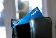 Acciones bancarias caen tras exigencia de Trump de tope a intereses de tarjetas