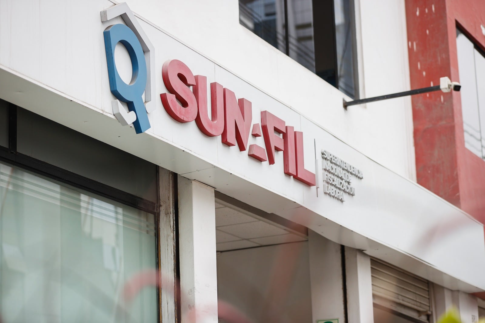 Las regiones de San Martín y Lima Metropolitana son las que mayor cantidad de dinero reportaron hacia los trabajadores en enero, con S/ 2′612,370 soles y S/ 430,578, respectivamente. Foto: Sunafil