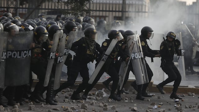 Más de 580 policías resultaron heridos durante protestas en el país