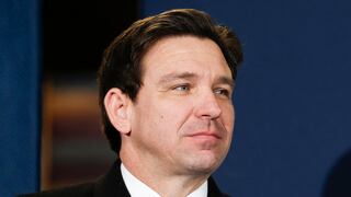 DeSantis la aprobó en 2024 y un fallo judicial permitirá su aplicación: ¿de qué trata la ley HB 3 que restringe las redes sociales para menores de 14 años en Florida?