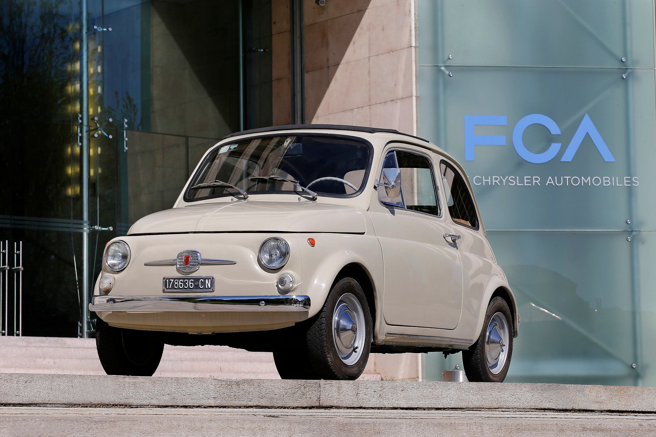 De acuerdo con los especialistas, comprar un el Fiat 500 de segunda mano, no es recomendable (Foto: Fiat)