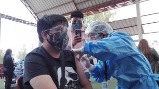 Junín: adolescentes mayores de 15 años ya son vacunados contra la COVID-19
