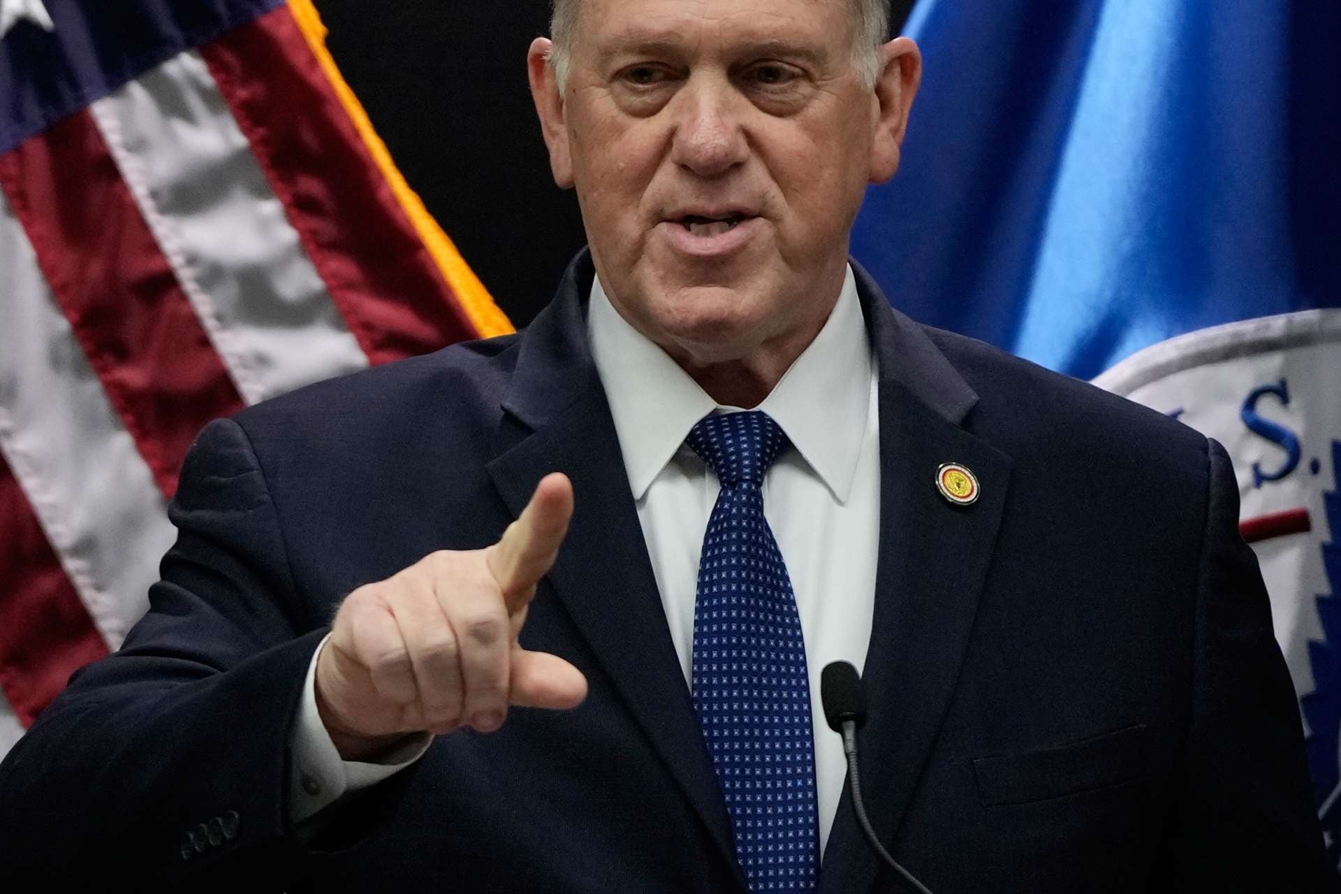 El zar fronterizo estadounidense Tom Homan en conferencia de prensa en Minneapolis el 29 de enero del 2026. (AP foto/Julia Demaree Nikhinson)