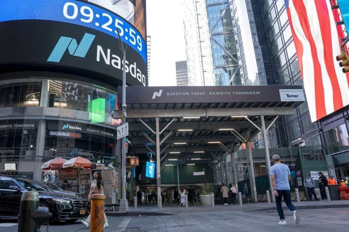 Las acciones tecnológicas lideraron las ganancias en Wall Street, impulsadas además por la expectativa ante la histórica salida a bolsa de SpaceX. Foto: EFE.