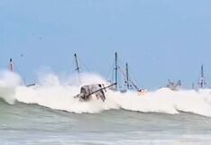 Fuerte oleaje afecta al turismo en el norte y pone en riesgo campaña de fin de año