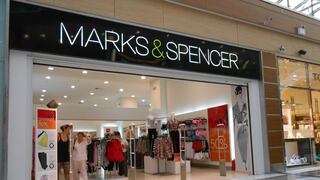 Cadena británica Marks &amp; Spencer anuncia el cierre de más de 100 tiendas