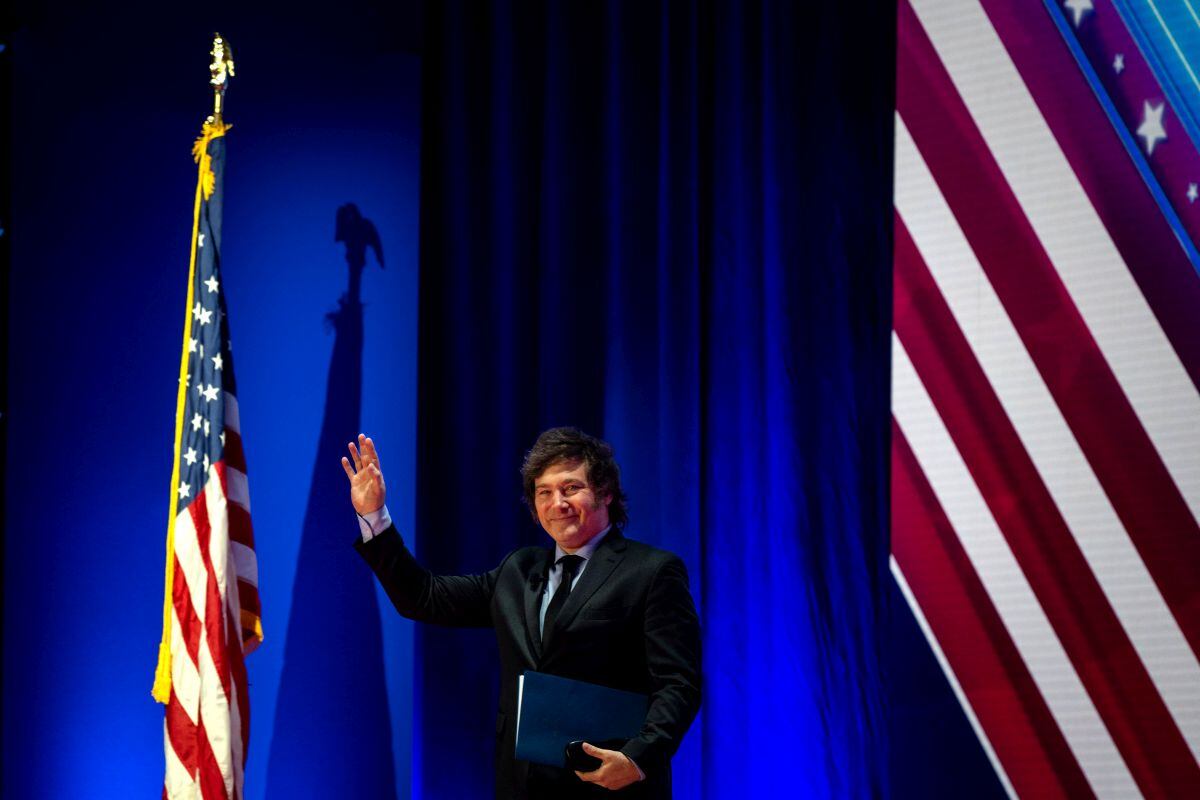 Javier Milei llega para hablar en la Conservative Political Action Conference, en febrero de 2024.