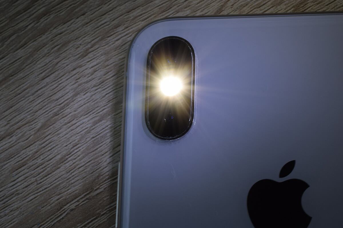 Apple dijo que el iPhone 12, lanzado en 2020, fue certificado por múltiples organismos internacionales como compatible con los estándares globales de radiación. (Foto: Pixabay)