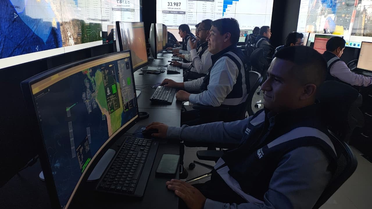 Así se ve el control satelital que sostiene la industria pesquera del Perú. (Foto: Camila Vera, solo para Gestión)