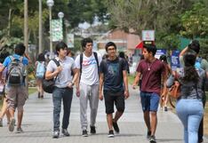 Nueve de cada 10 universitarios planea migrar: los sectores con alta demanda laboral