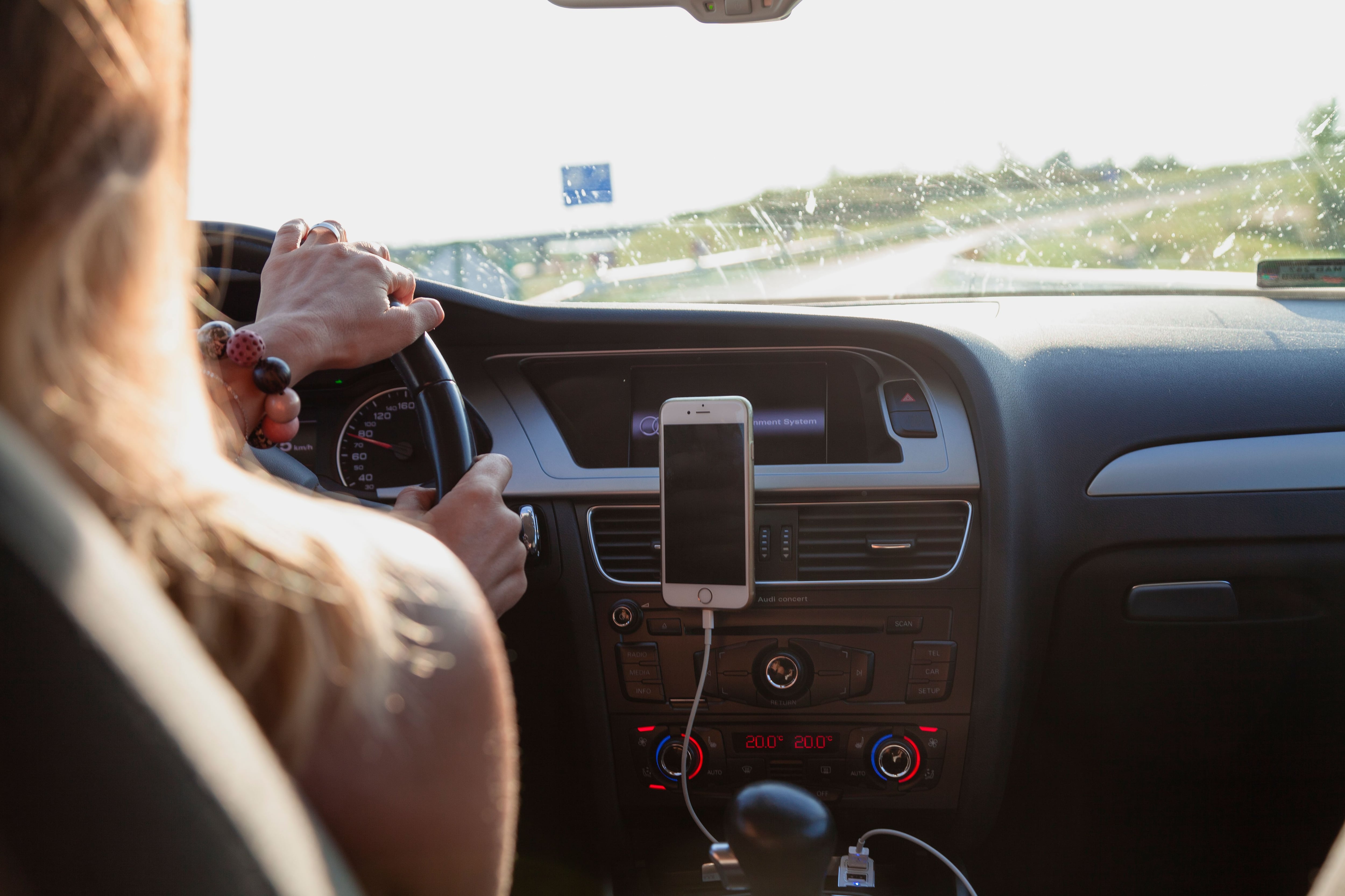 Estas cámaras de velocidad detectarán si algún conductor neoryorquino supera los límites de velocidad en zonas de construcción activas de puentes y túneles. (Crédito: Pexels / Imagen referencial)