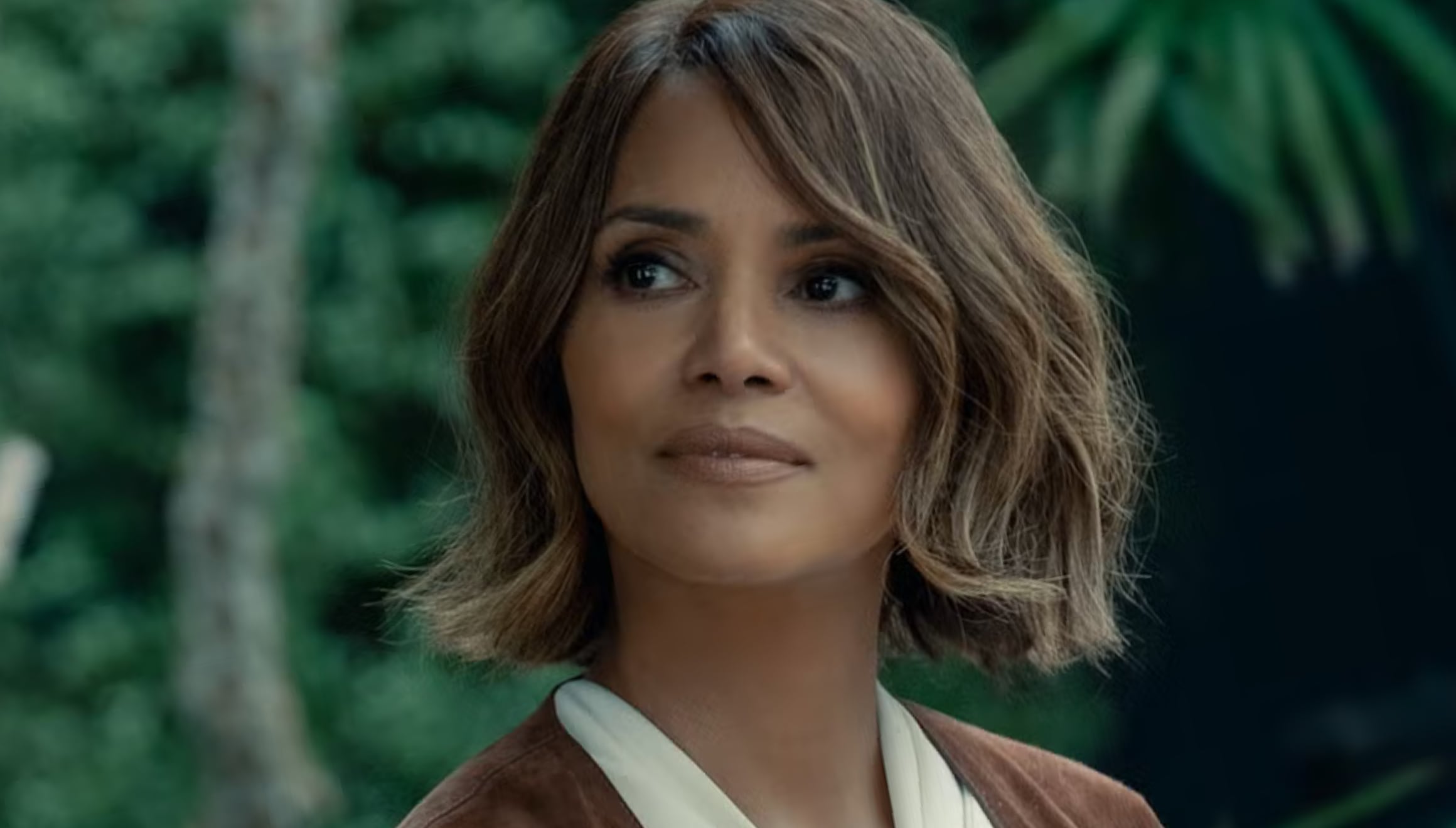 La actriz Halle Berry como Sharon Colvin en una escena de la película "Crime 101" (Foto: Amazon MGM Studios)