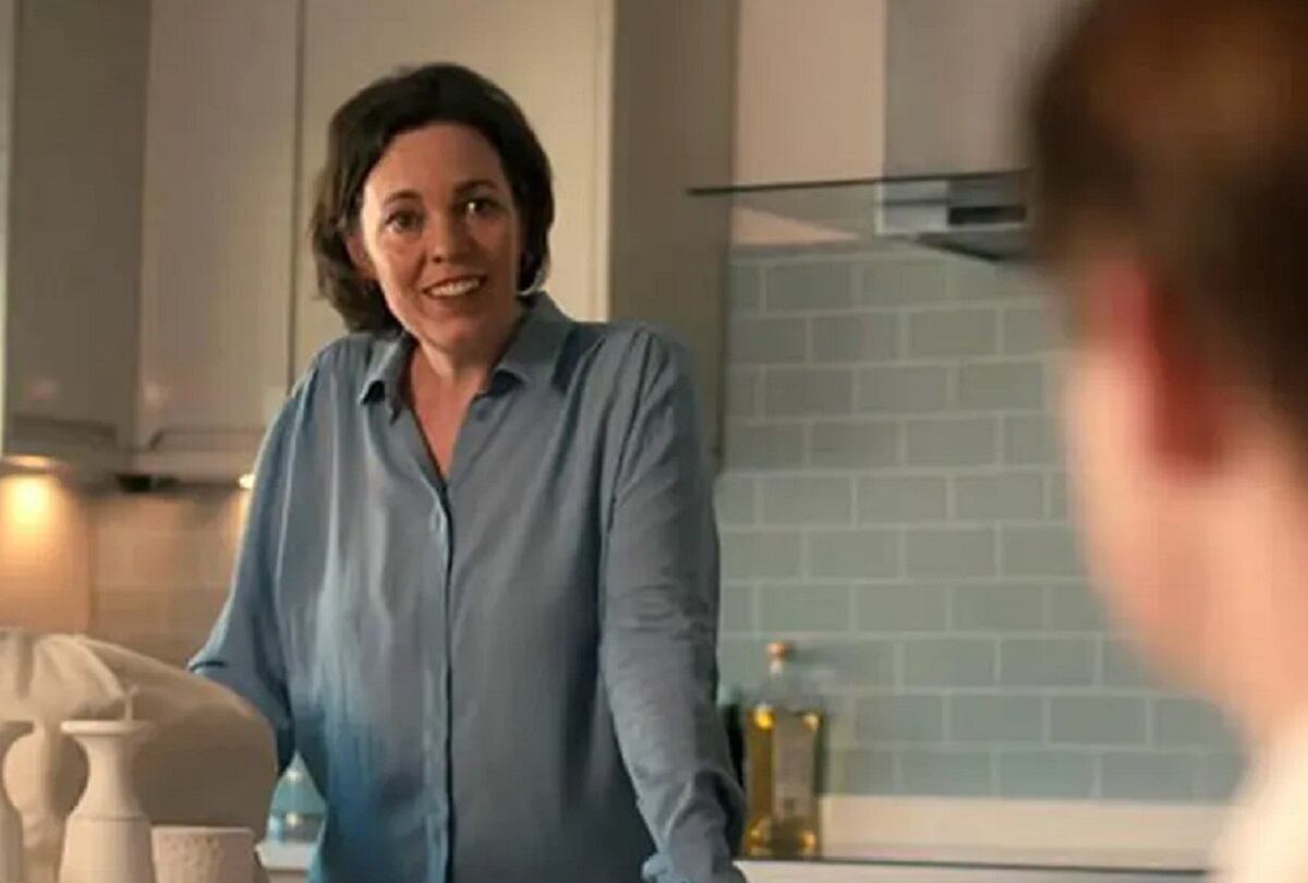 Olivia Colman interpretó a Sarah Nelson, la madre de Nick y David, en las dos primeras temporadas de "Heartstopper" (Foto: Netflix)