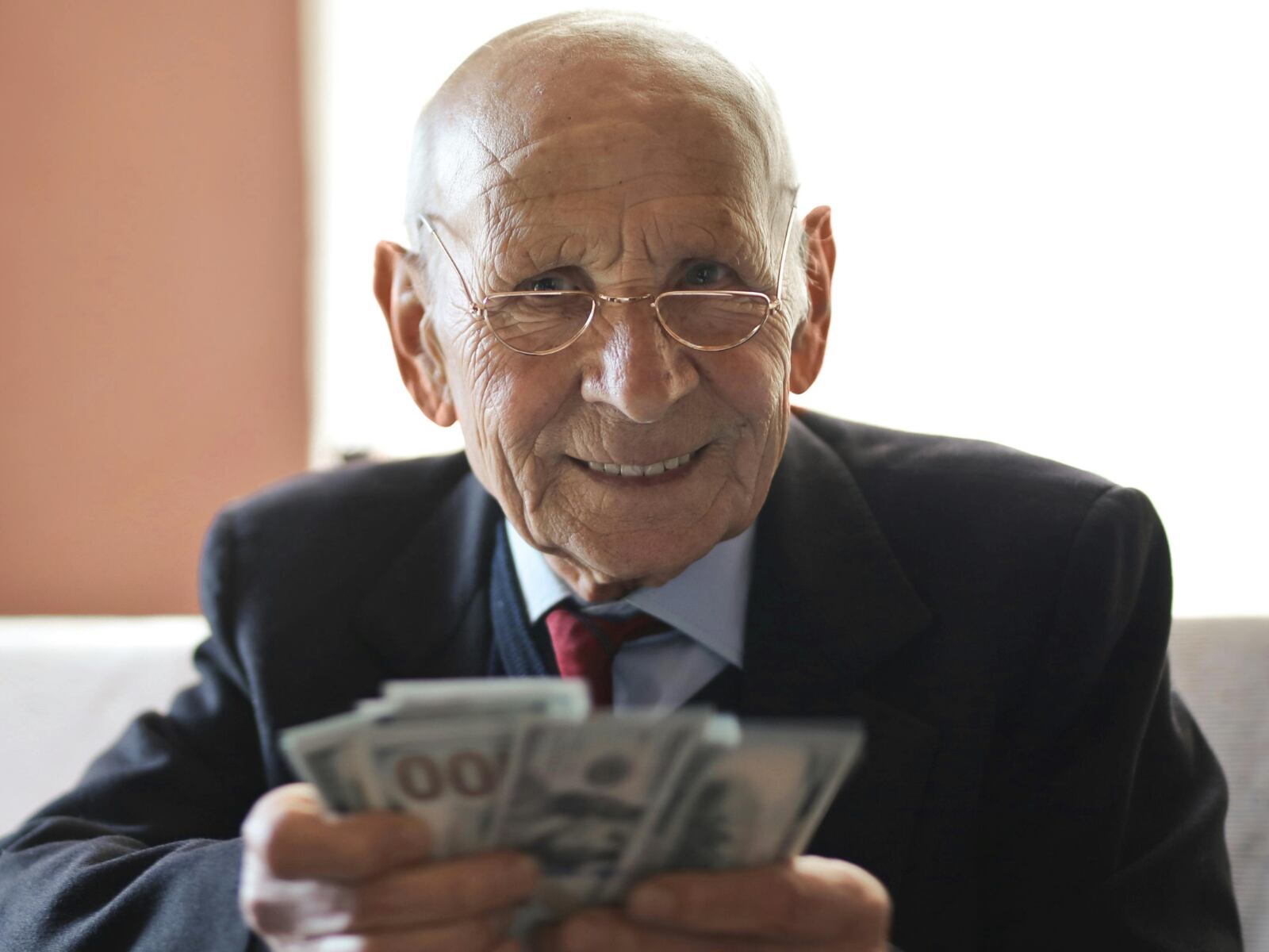 La regla consiste en asegurar un futuro para el usuario en cuanto a lo monetario (Foto: Pexels)