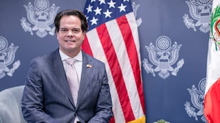 Embajador de EE.UU.: “Peruanos tendrán que ponerse creativos con los chinos saqueando su mar”