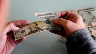 Si tienes dólares rotos, esto debes hacer para canjearlos en Estados Unidos