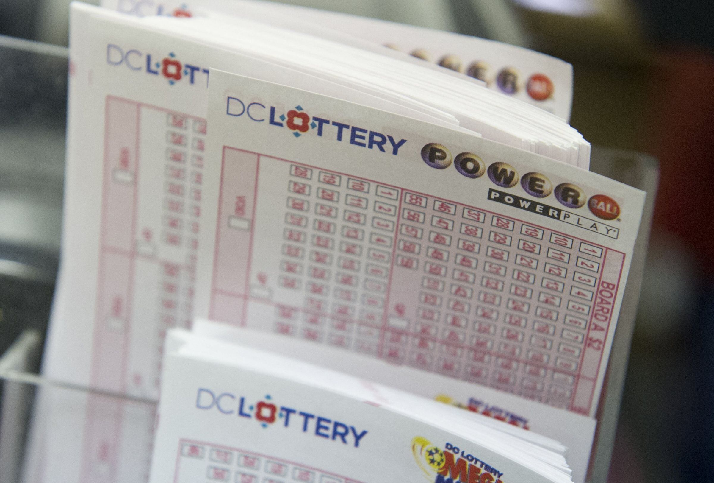 La Lotería Powerball sorteo un impresionante premio que ha sido esquivo durante varias semanas (Foto: AFP)