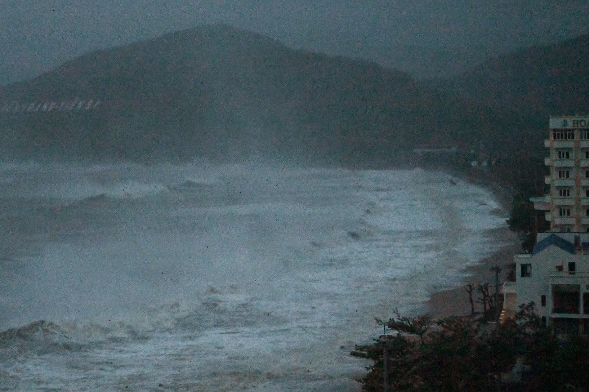 La investigación también advierte que factores sociales como la edad, los ingresos y el acceso a transporte aumentan la vulnerabilidad. (Foto referencial: NHAC NGUYEN / AFP)