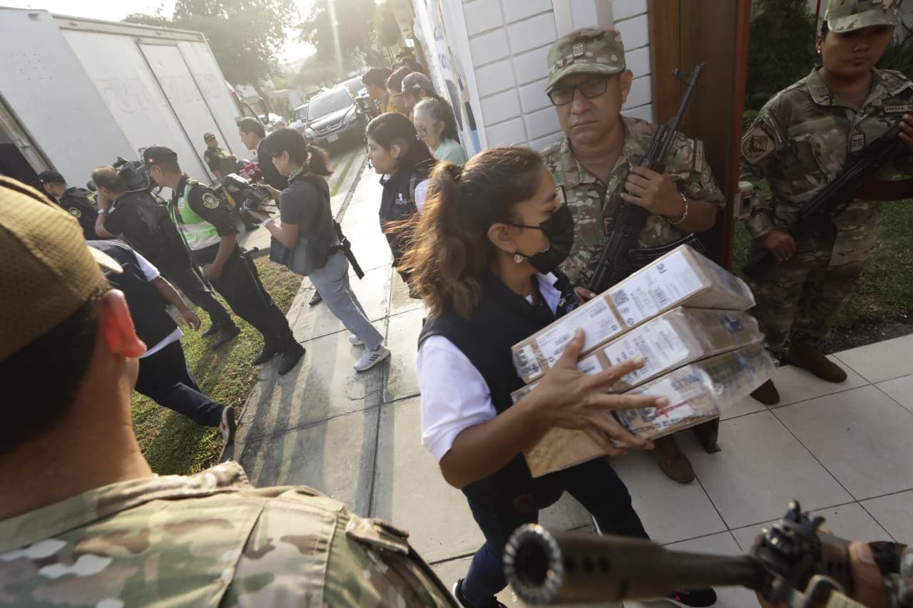 Grupo de legisladores señaló que la magnitud de los hechos ocurridos el 12 de abril amerita una “investigación exhaustiva, independiente y transparente”. Foto: GEC.