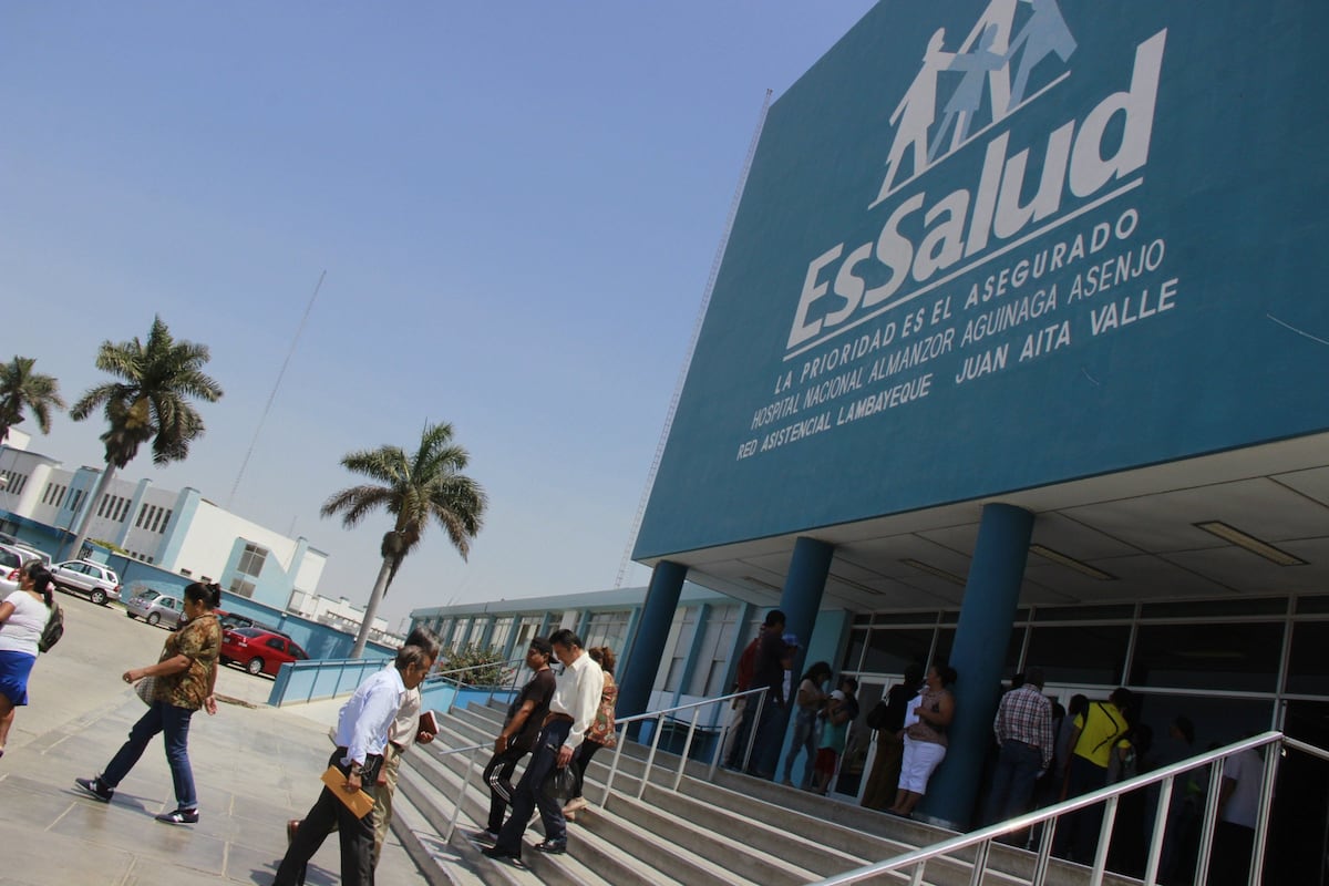 Vía la misma resolución también se dio por concluida la designación de Hilda Sandoval, que venía ocupando la presidencia de EsSalud de forma interina. (Foto: USI).