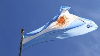 Resolver la pobreza teniendo deudas, la encrucijada de Argentina