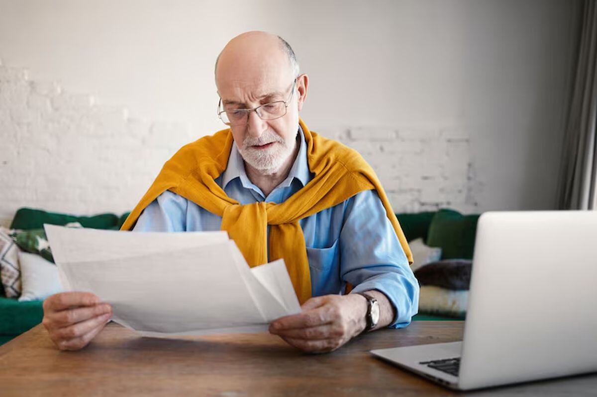 Los beneficiarios del Seguro Social deben presentar una solicitud para hacer efectivo el cobro desde el extranjero (Foto: Freepik)