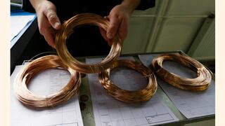 Conozca el proceso de fabricación de las joyas preciosas de oro y paladio