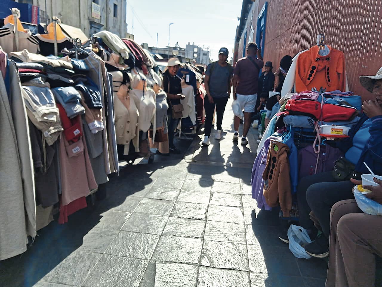 La informalidad laboral afecta al 70% de trabajadores. (Foto: Flor Barrios/@photo.gec)