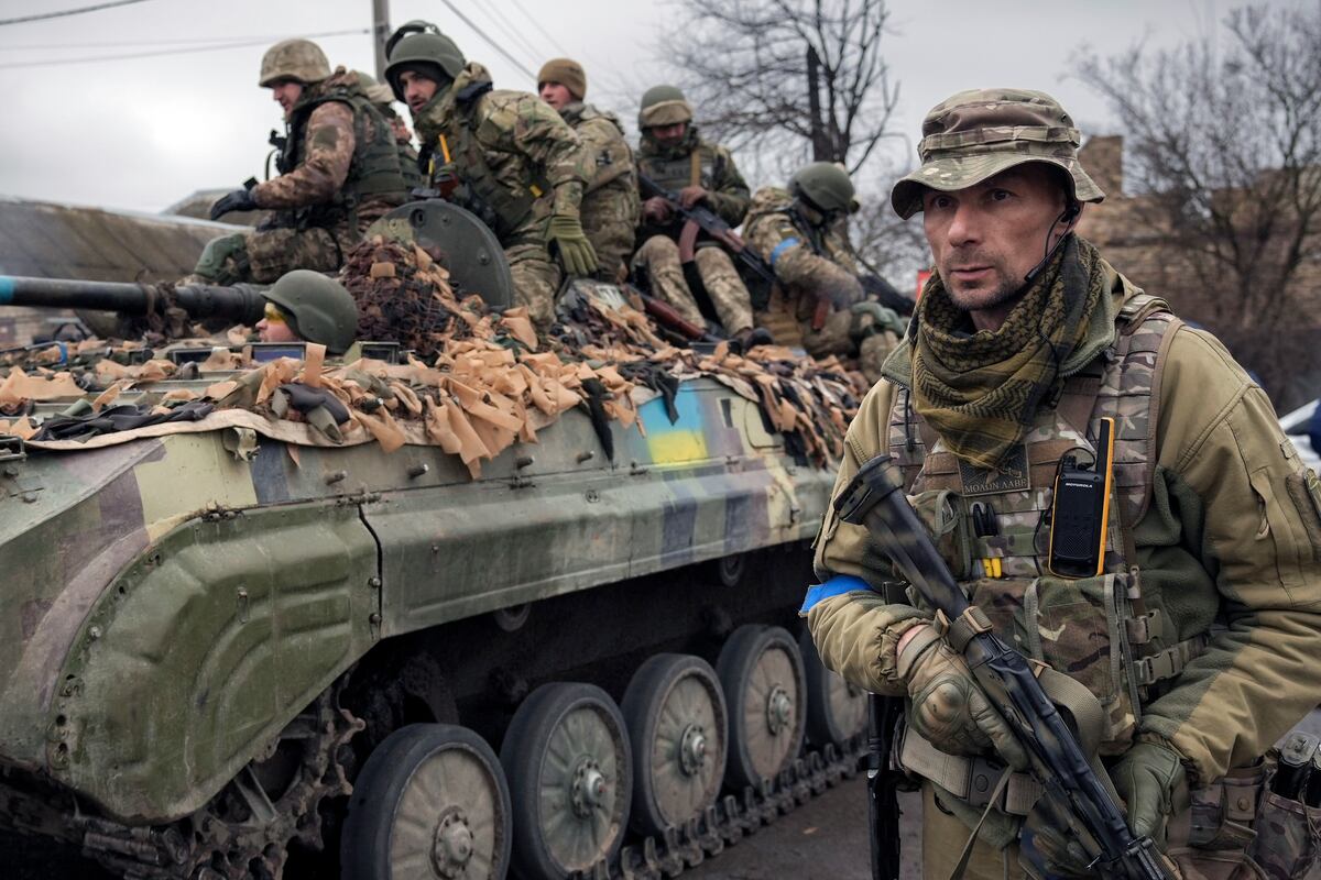 Pero el jefe de las fuerzas armadas de Ucrania, el general Valerii Zaluzhnyi, dijo el lunes que casi 9,000 soldados ucranianos han muerto en acción. (Foto: AP Photo/Vadim Ghirda, File)