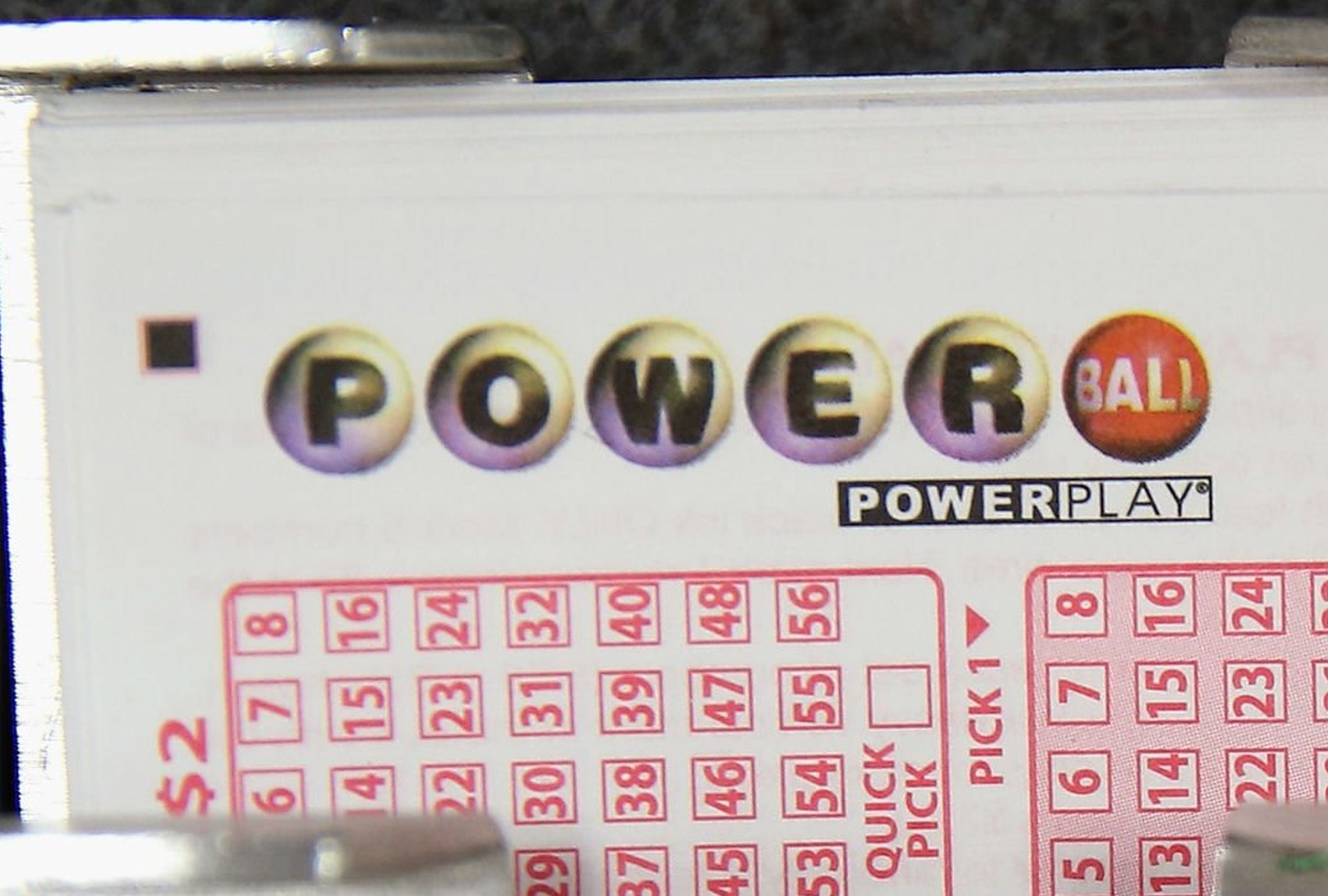 Descubre aquí en qué local de Carolina del Norte se vendió el boleto de Powerball ganador de 150 mil dólares. (Foto: Scott Olson / Getty Images)