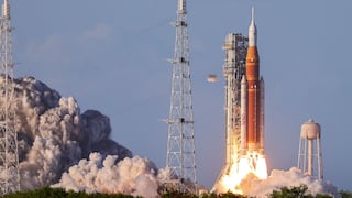 El jefe de la NASA reporta que van “bien” los astronautas de Artemis mientras orbitan la Tierra