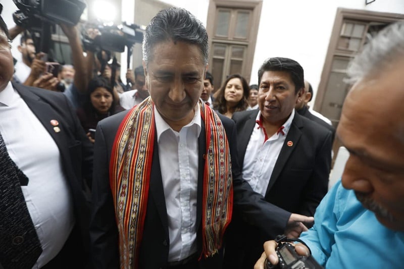 Vladimir Cerrón salió de la clandestinidad luego de que el TC declarase nulas las resoluciones emitidas en 2023 y 2025 que revocaron la comparecencia e impusieron la prisión preventiva. Foto: GEC