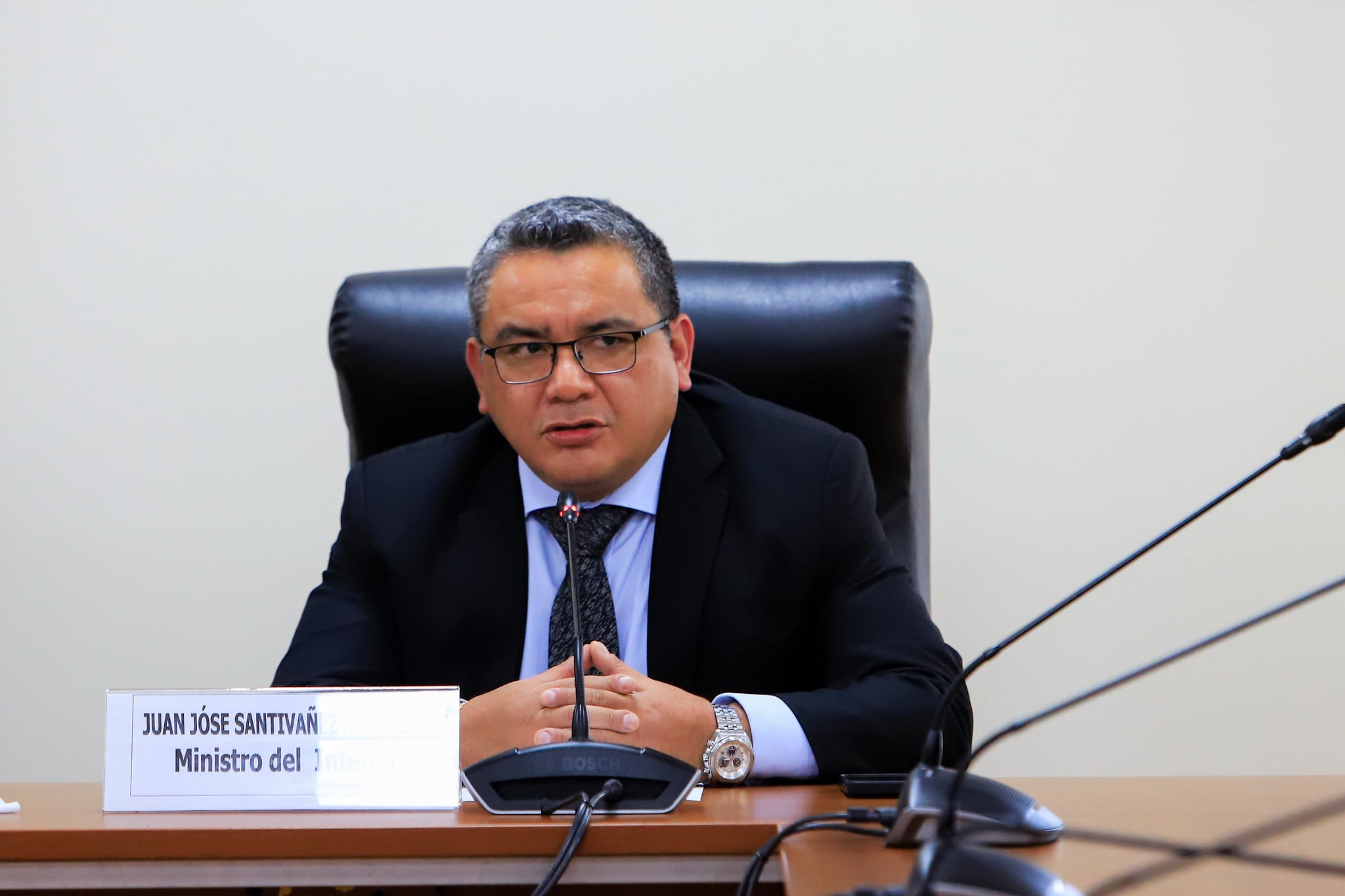 El ministro del Interior, Juan José Santiváñez, defendió la aplicación de los estados de emergencia dictados en 14 distritos de Lima y Callao. (Foto: Mininter)