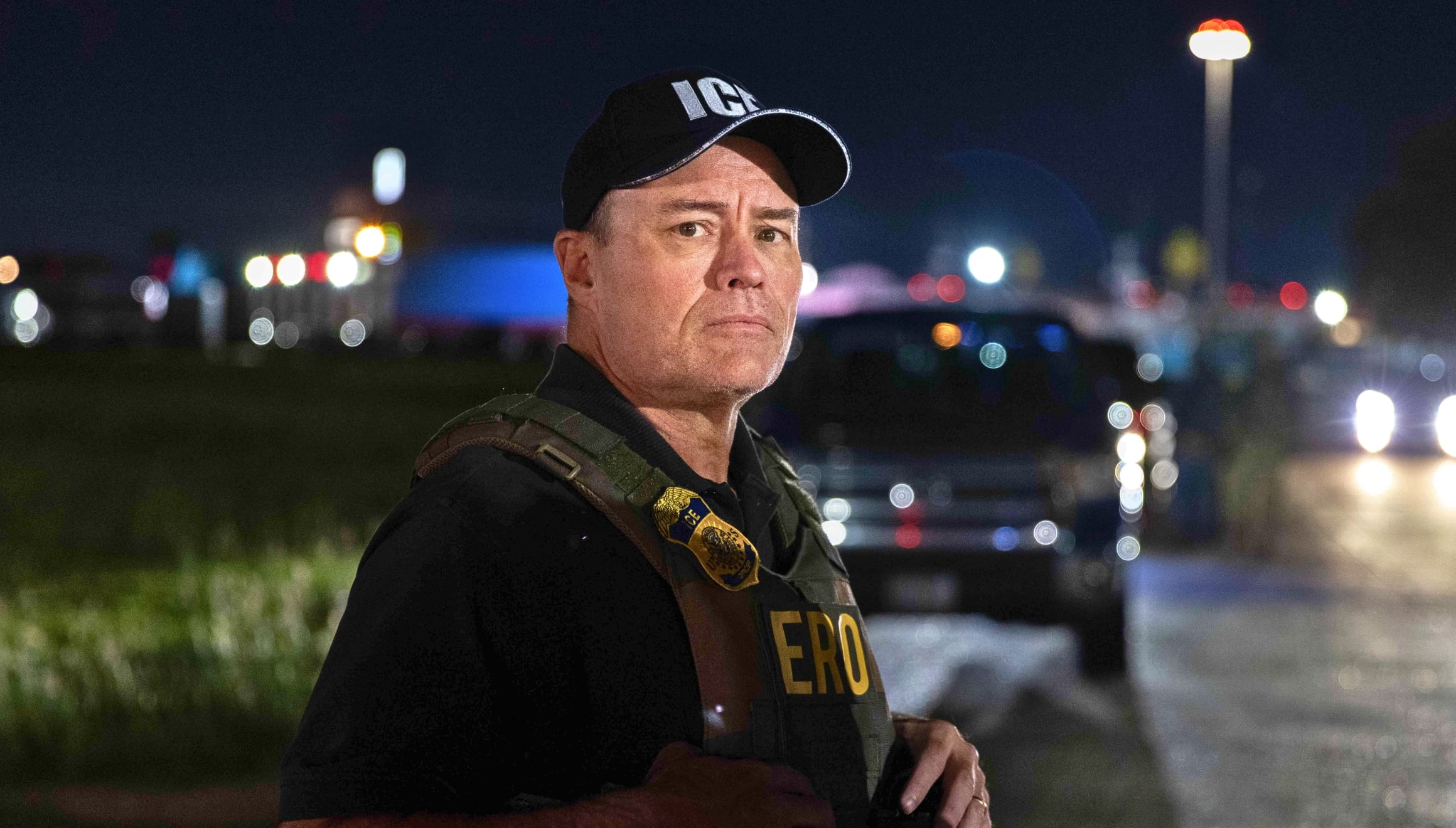 Un agente de ICE durante un descanso de sus labores cotidianas (Foto: ICE)