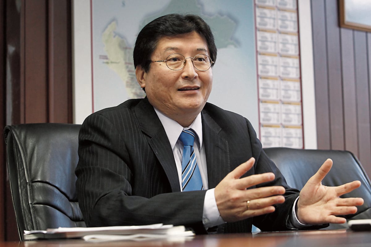 ministro de Energía y Minas, Guillermo Shinno