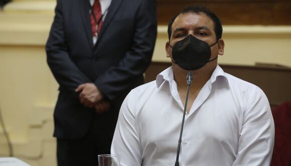 Fray Vásquez Castillo, quien  se encuentra no habido desde marzo de 2022, es investigado por presuntamente ser integrante de una organización criminal . Foto: Congreso