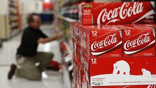 Coca-Cola redujo sus ingresos trimestrales por débiles ventas en Europa y Asia