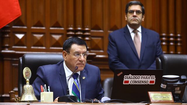 Soto rechaza debatir en el Pleno moción para eliminar aumento de sueldo de legisladores