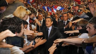 Francia: Sarkozy acorta ventaja de Hollande antes de balotaje