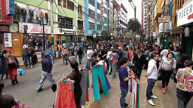 Lima tiene 13 ejes comerciales de retail puerta a calle con gran dinamismo