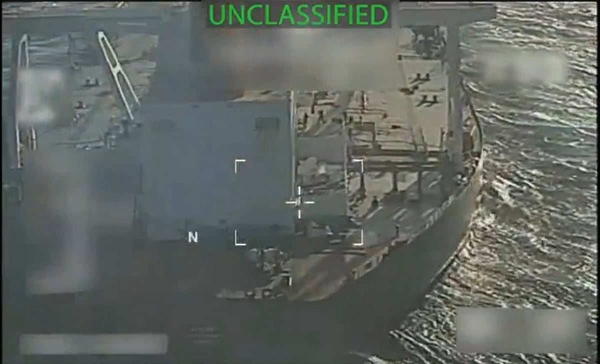 La ejecución de "una orden de incautación de un petrolero crudo utilizado para transportar petróleo sancionado de Venezuela e Irán" frente a las costas de Venezuela, el 10 de diciembre. (Handout / Fiscal General de los Estados Unidos Pam Bondi / AFP)