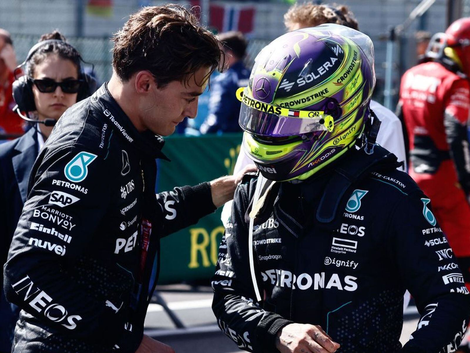 George Russell ha sido descalificado del GP de Bélgica de Fórmula Uno, en el que cruzó primero la línea de meta, por lo que la victoria pasa a manos de su compañero de equipo y compatriota Lewis Hamilton (Foto: Getty Images)
