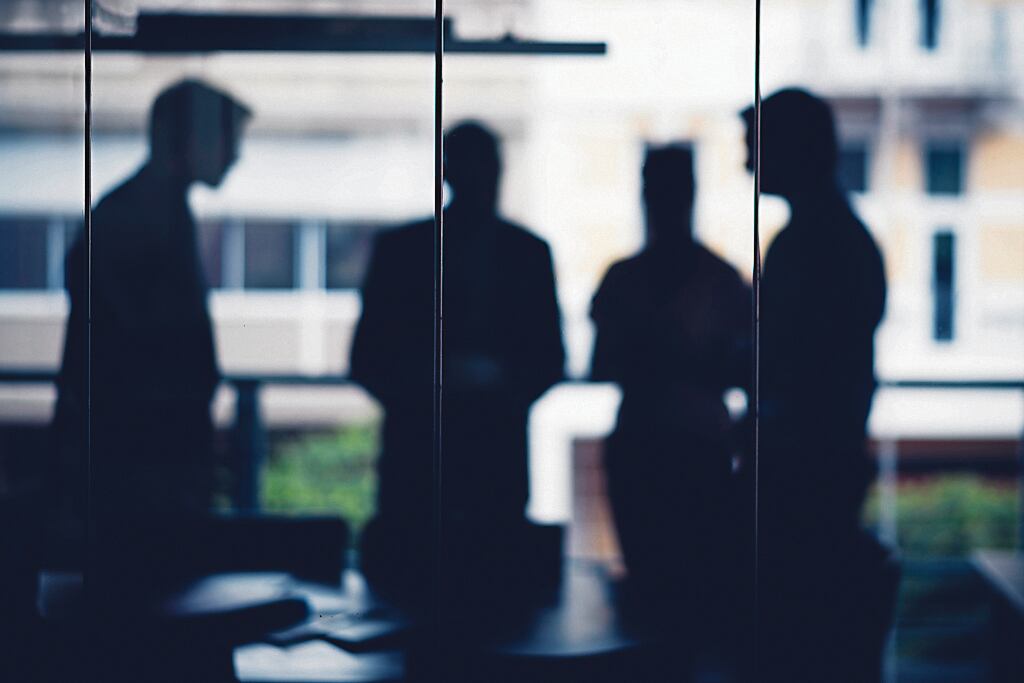 Por sectores, los químicos, agroindustria y servicios digitales superan en desempeño a otros sectores históricos como el de los metales o la energía fósil.