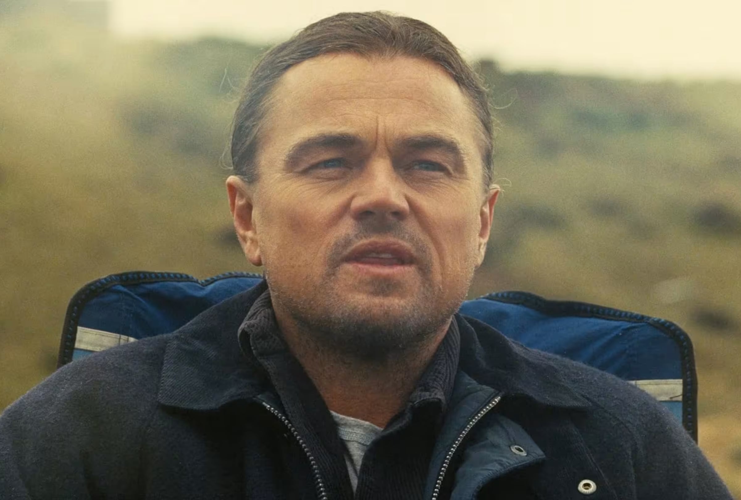 El reconocido intérprete Leonardo DiCaprio consiguió nominación a los Premios Oscar 2026 en la categoría mejor actor gracias a su rol como Bob Ferguson en la película "One Battle After Another" (Foto: Warner Bros. Pictures)