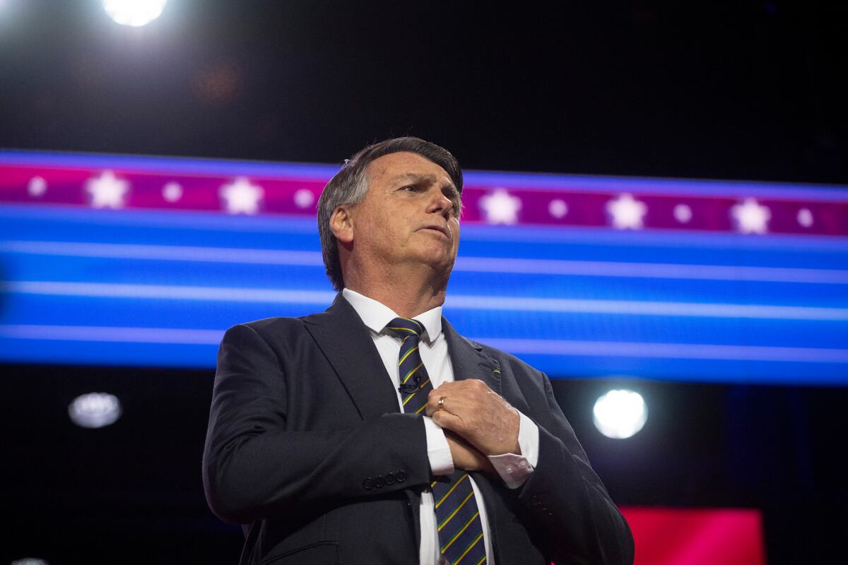Bolsonaro negó haber cometido ningún crimen en su declaración en abril ante la Policía Federal (PF) (Foto de ROBERTO SCHMIDT / AFP)