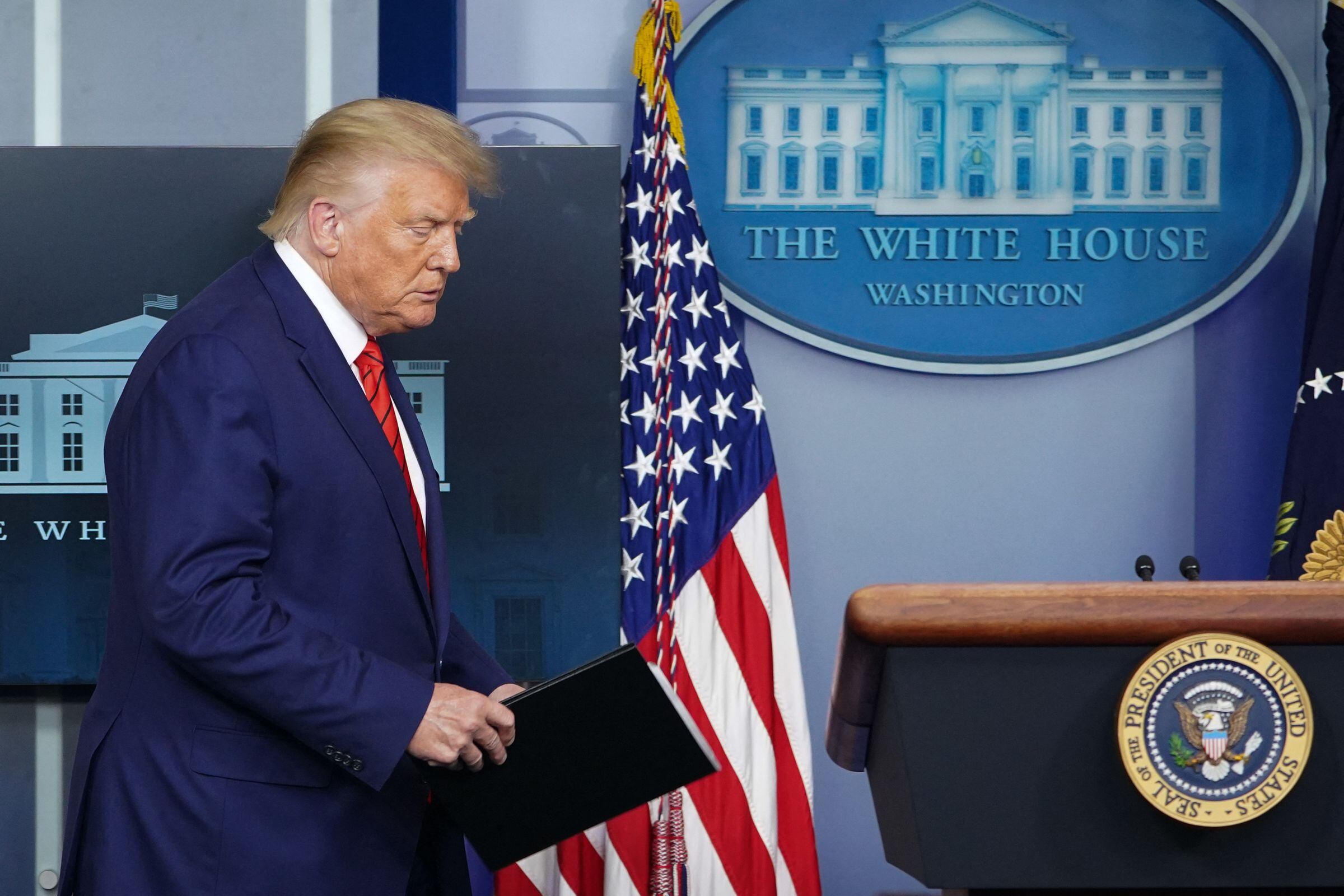 El tribunal de apelaciones consideró que una ley de emergencia económica no le otorgaba al presidente “el poder de imponer aranceles y otros impuestos”. Foto: MANDEL NGAN / AFP.