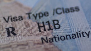 EE.UU. exigirá US$ 100,000 al año para visa H-1B: “Basta de traer extranjeros a ocupar nuestros empleos”