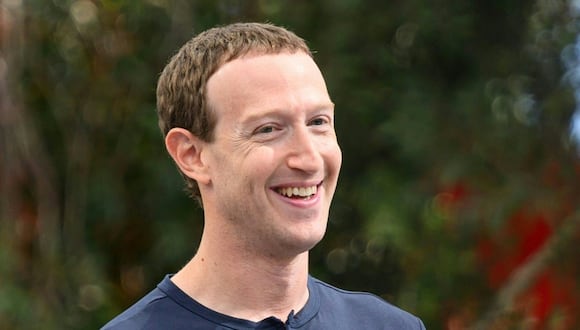 Zuckerberg abandonó sus estudios en Psicología e Informática durante su segundo año en Harvard para mudarse a Palo Alto -santuario del mundo ‘Tech’- y trabajar en su empresa a tiempo completo.. (Foto: Josh Edelson / AFP)